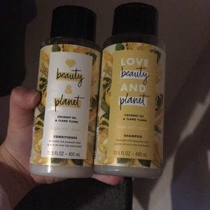 Love beauty and planet shampoo and conditioner set